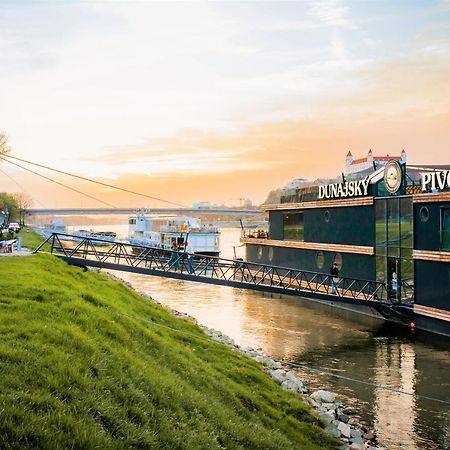 Botel Dunajsky Pivovar Bratislava Exterior photo
