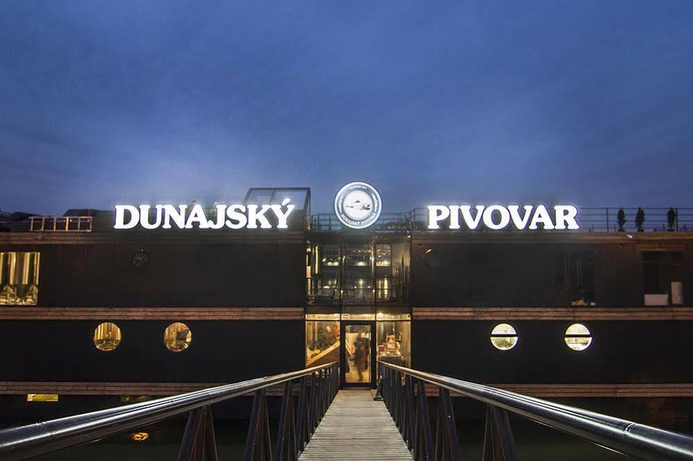 Botel Dunajsky Pivovar Bratislava Exterior photo