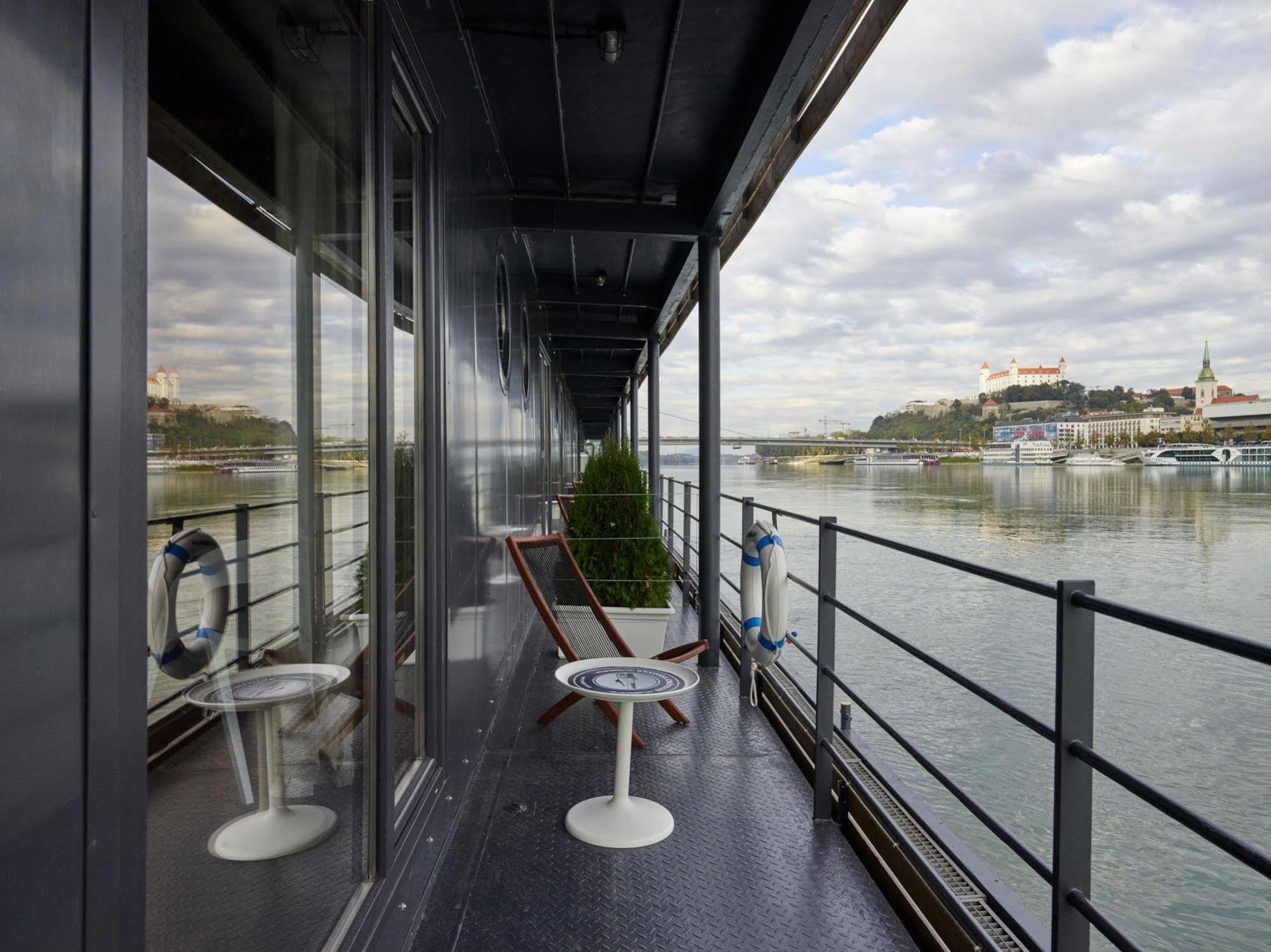 Botel Dunajsky Pivovar Bratislava Exterior photo